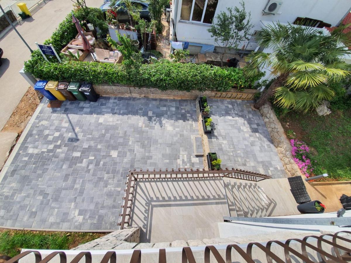 Vila Beleca Krk - Apartments Rest & Sea Veglia Exterior foto