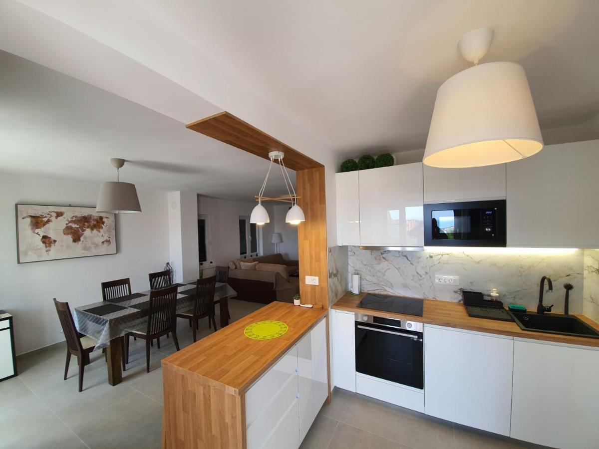 Vila Beleca Krk - Apartments Rest & Sea Veglia Exterior foto