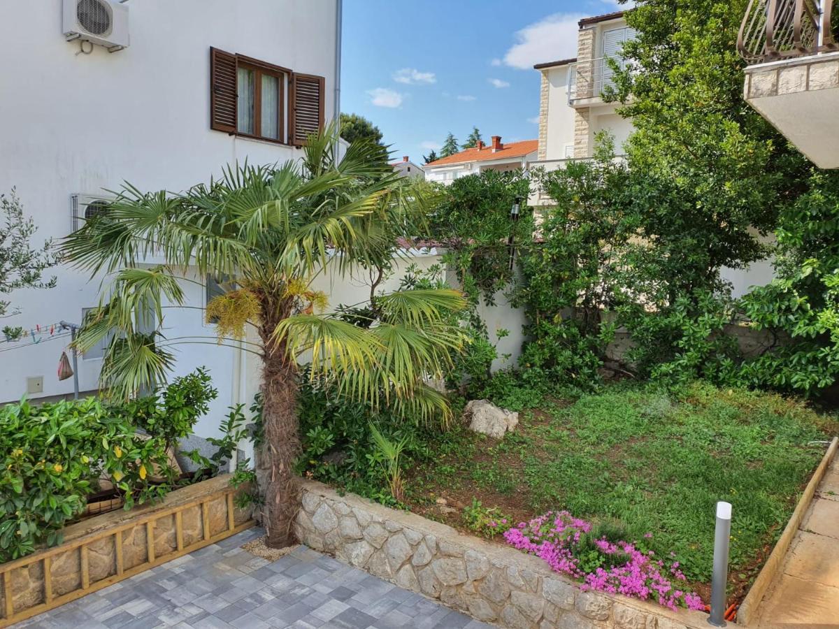 Vila Beleca Krk - Apartments Rest & Sea Veglia Exterior foto